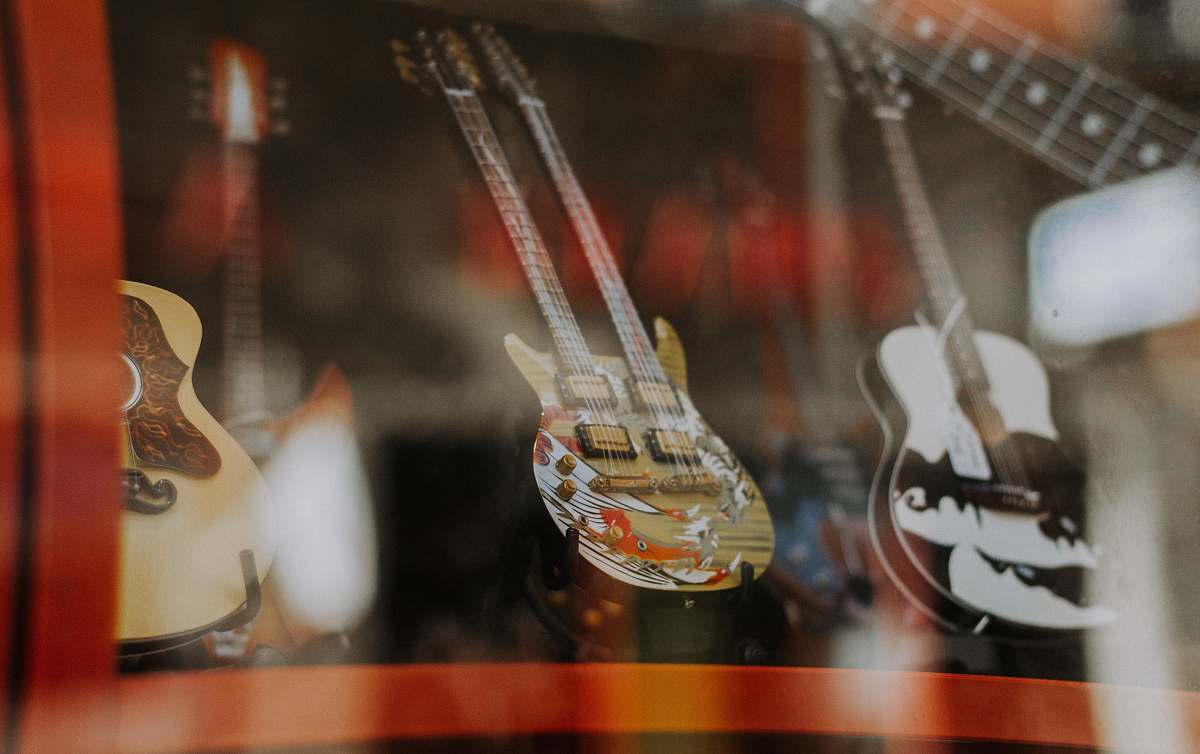 guitar assorted guitars miniatures electric guitar